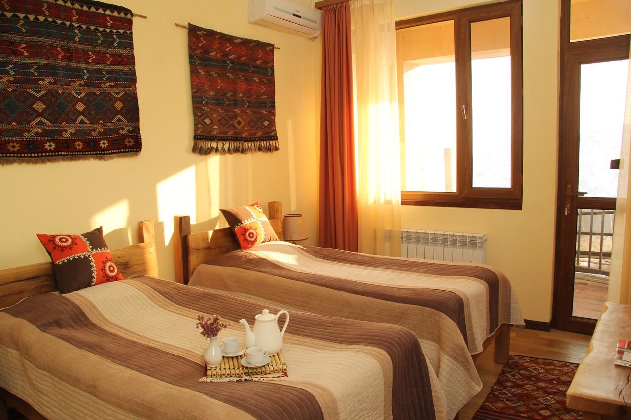 Отель Silk Road Hotel Ереван-4